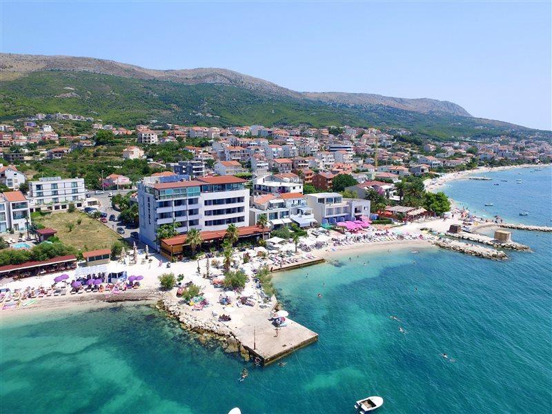 Hotel Jona Podstrana Exteriér fotografie